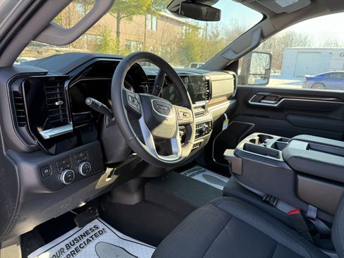 New 2026 GMC Sierra 3500 SLE w/ Preferred Package image 13