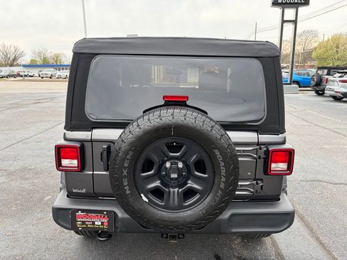 Used 2025 Jeep Wrangler Sport image 6