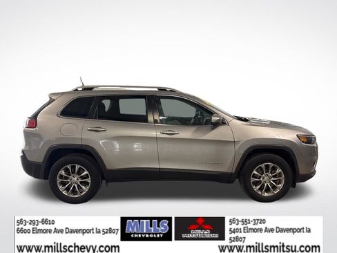 Used 2021 Jeep Cherokee Latitude Plus AWD/4WD image 4