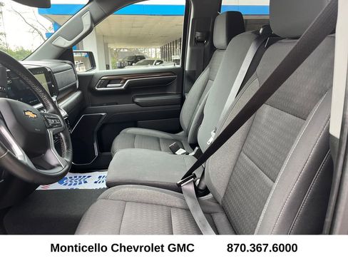 Used 2023 Chevrolet Silverado 1500 LT image 29