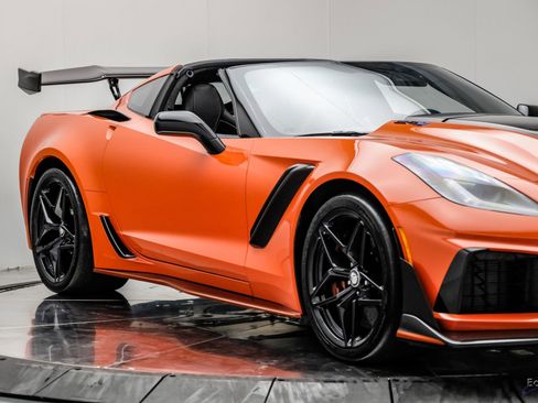 Used 2019 Chevrolet Corvette ZR1 RWD image 35
