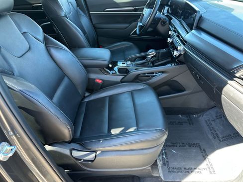 Used 2023 Kia Telluride S w/ S Sunroof Package image 13