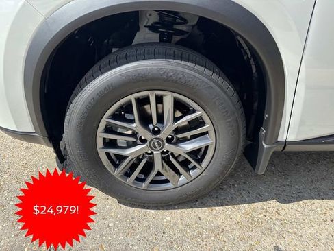 New 2026 Nissan Rogue S image 3