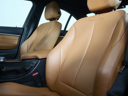 Used 2017 BMW 340i Sedan image 11