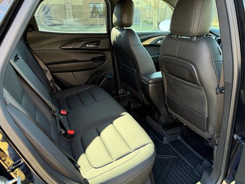 Used 2021 Chevrolet TrailBlazer ACTIV w/ Convenience Package image 12