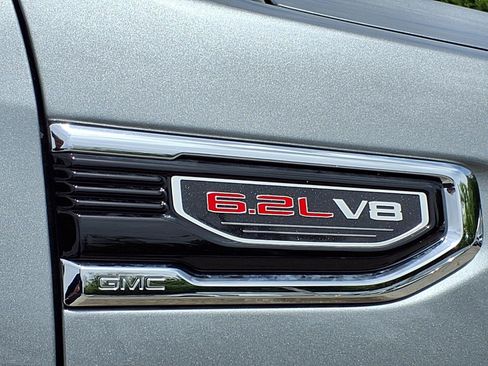 New 2026 GMC Sierra 1500 SLT w/ SLT Premium Plus Package AWD/4WD image 2