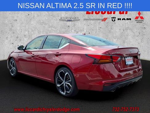 Used 2023 Nissan Altima 2.5 SR FWD image 3