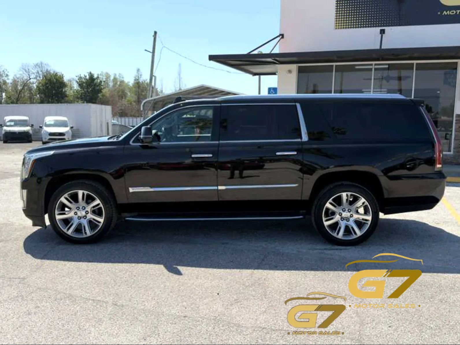 Used 2016 Cadillac Escalade ESV Luxury RWD image 5