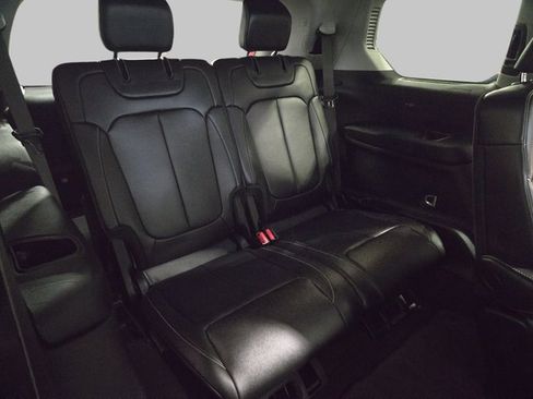 Used 2022 Jeep Grand Cherokee L Limited image 14