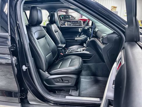 Used 2023 Ford Explorer Limited w/ Limited Technology Package AWD/4WD image 28