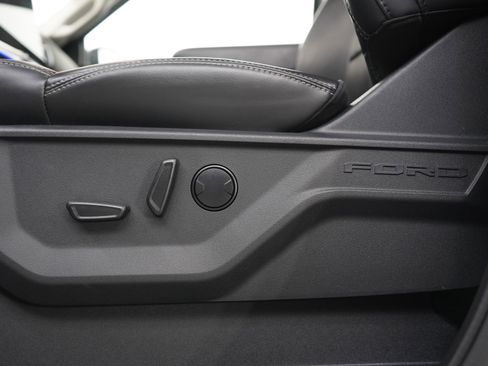 Used 2025 Ford Expedition Max Platinum image 36