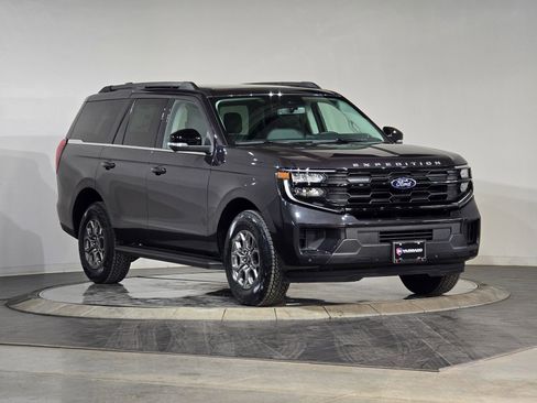 New 2026 Ford Expedition Active AWD/4WD image 2