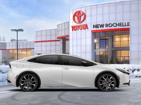 New 2026 Toyota Prius Plug-In Hybrid image 12