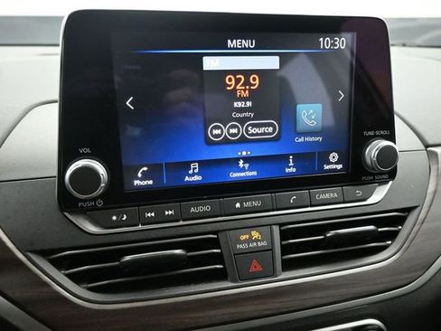 Used 2024 Nissan Altima 2.5 SV image 15