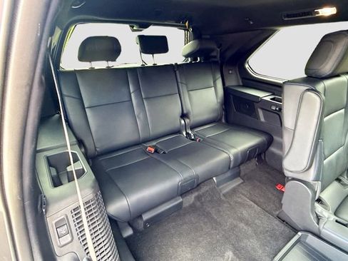 Used 2025 Toyota Sequoia Platinum AWD/4WD image 22