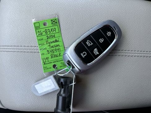Used 2024 Hyundai Tucson SEL FWD image 22