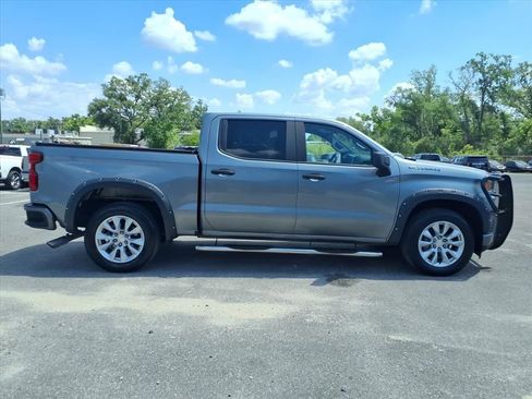 Used 2020 Chevrolet Silverado 1500 Custom w/ Custom Value Package image 8