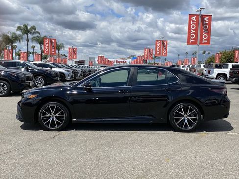 Certified 2023 Toyota Camry SE FWD image 2
