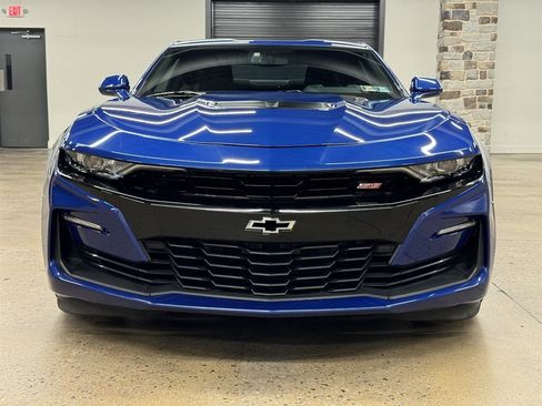 Used 2019 Chevrolet Camaro SS RWD image 2