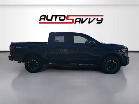 Used 2021 Nissan Titan PRO-4X w/ Off Road Protection Package image 8