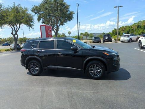 Certified 2025 Nissan Rogue S FWD image 2