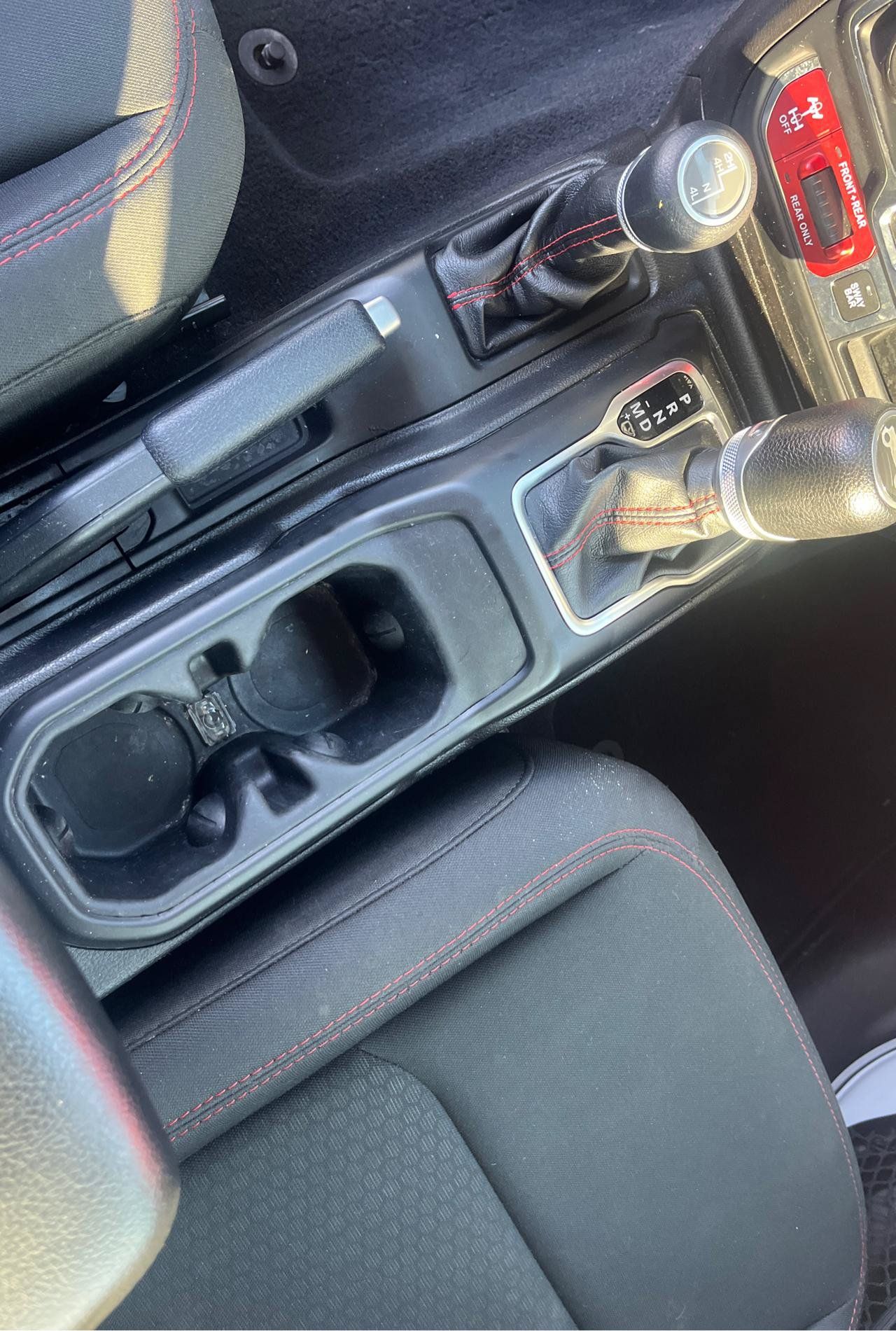 Used 2018 Jeep Wrangler Unlimited Rubicon AWD/4WD image 12