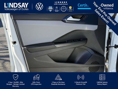 Certified 2022 Volkswagen Taos SE image 10