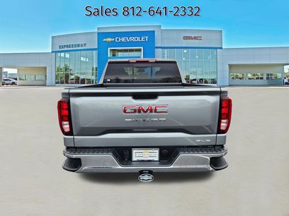 New 2026 GMC Sierra 1500 SLE w/ Preferred Package
