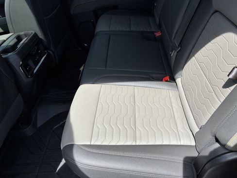 Used 2023 Chevrolet Silverado 1500 ZR2 image 16