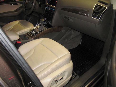 Used 2013 Audi Q5 2.0T Premium Plus AWD/4WD image 21