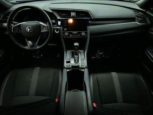 Used 2021 Honda Civic Sport image 4