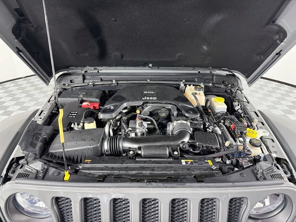 Used 2021 Jeep Wrangler Unlimited Rubicon w/ Uconnect 4C Nav & Sound Group AWD/4WD image 30