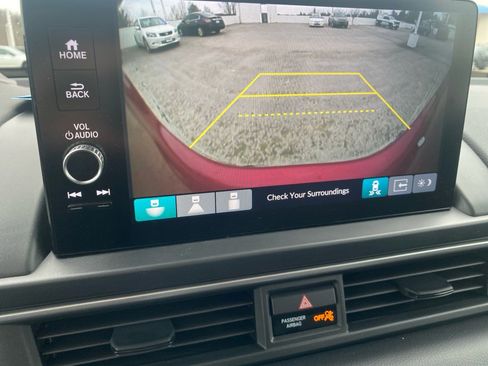 Certified 2025 Honda Pilot EX-L image 23