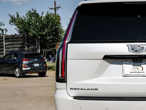 Used 2025 Cadillac Escalade Sport Platinum AWD/4WD image 49