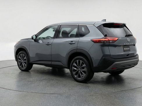 Used 2025 Nissan Rogue SV FWD image 6