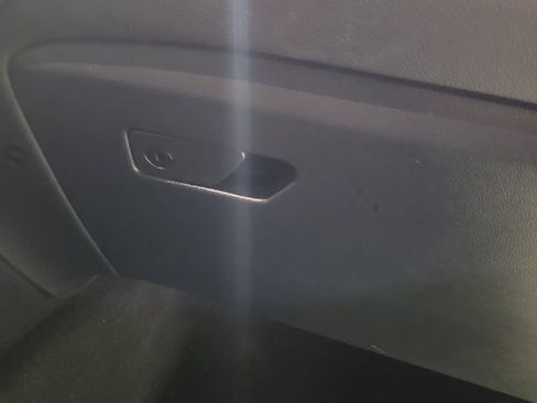 Used 2021 Ford Explorer XLT image 67