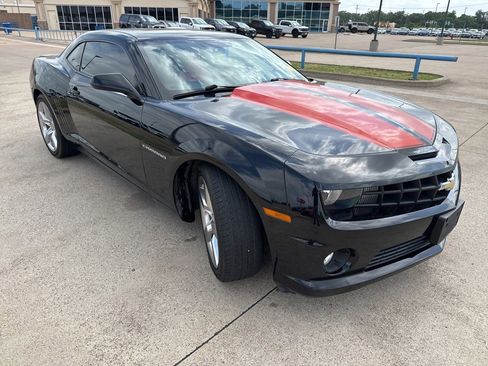 Used 2013 Chevrolet Camaro SS RWD image 16