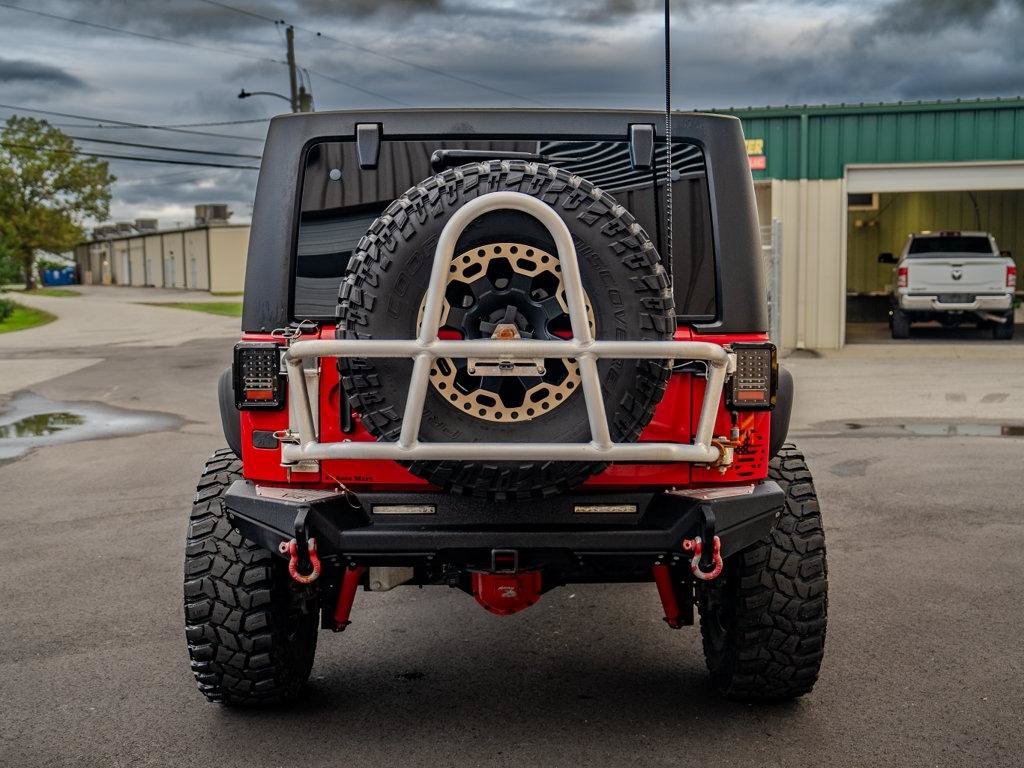 Used 2016 Jeep Wrangler Unlimited Rubicon w/ Connectivity Group AWD/4WD image 3