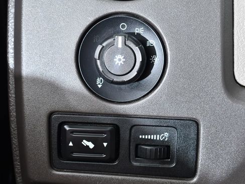 Used 2009 Ford F150 XLT AWD/4WD image 30