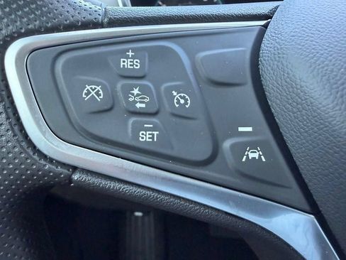Used 2023 Chevrolet Equinox LS w/ Midnight Edition FWD image 17