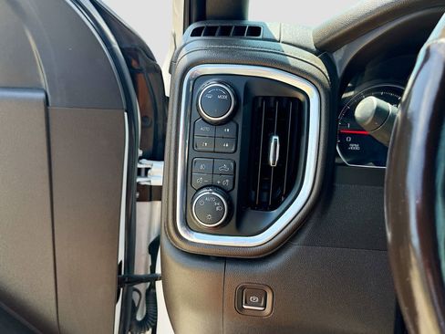 Used 2021 Chevrolet Silverado 1500 LT Trail Boss w/ Bed Protection Package AWD/4WD image 10