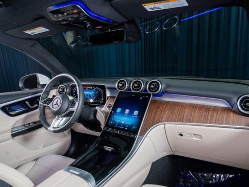 New 2026 Mercedes-Benz GLC 300 4MATIC image 4