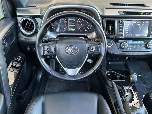 Used 2017 Toyota RAV4 SE FWD image 13