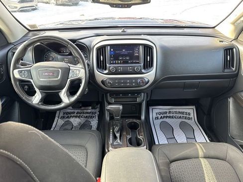 Certified 2020 GMC Canyon SLE w/ SLE Convenience Package image 18