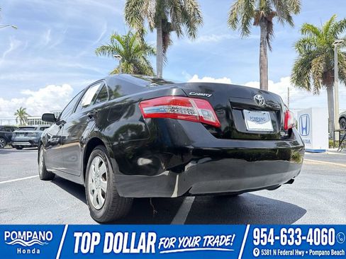 Used 2010 Toyota Camry FWD image 22