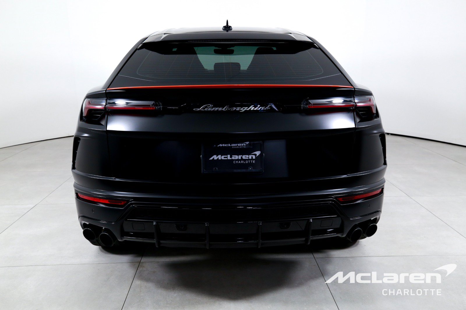 Used 2022 Lamborghini Urus AWD/4WD image 7