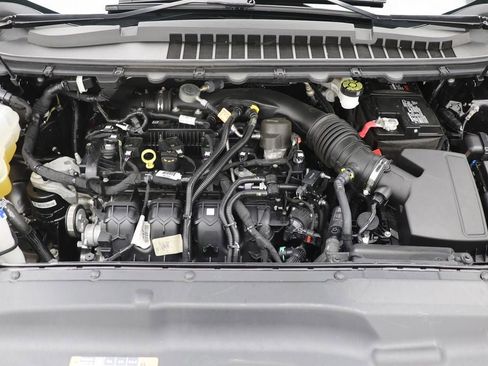 Used 2023 Ford Edge SE image 26