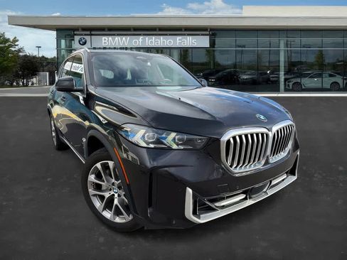 Used 2025 BMW X5 xDrive40i w/ Premium Package image 2