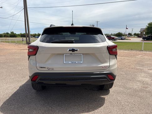 New 2026 Chevrolet Trax RS image 5