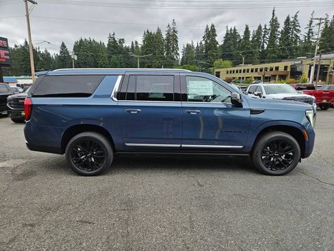 New 2026 GMC Yukon XL Denali w/ Denali Reserve Package AWD/4WD image 6